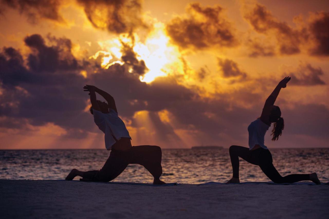 Отель Ozen Life Maadhoo Maadhoo  Экстерьер фото