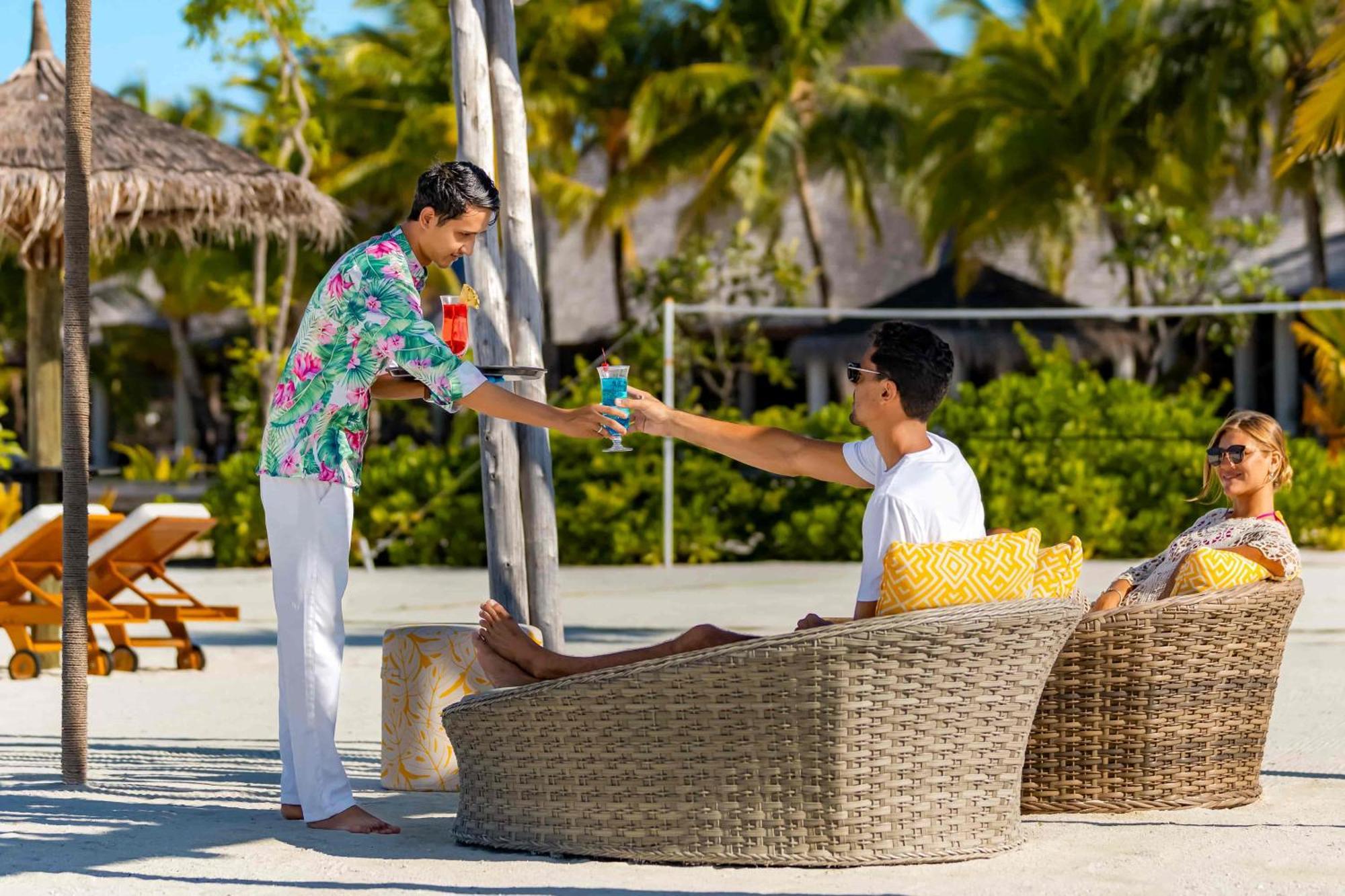 Отель Ozen Life Maadhoo Maadhoo  Экстерьер фото